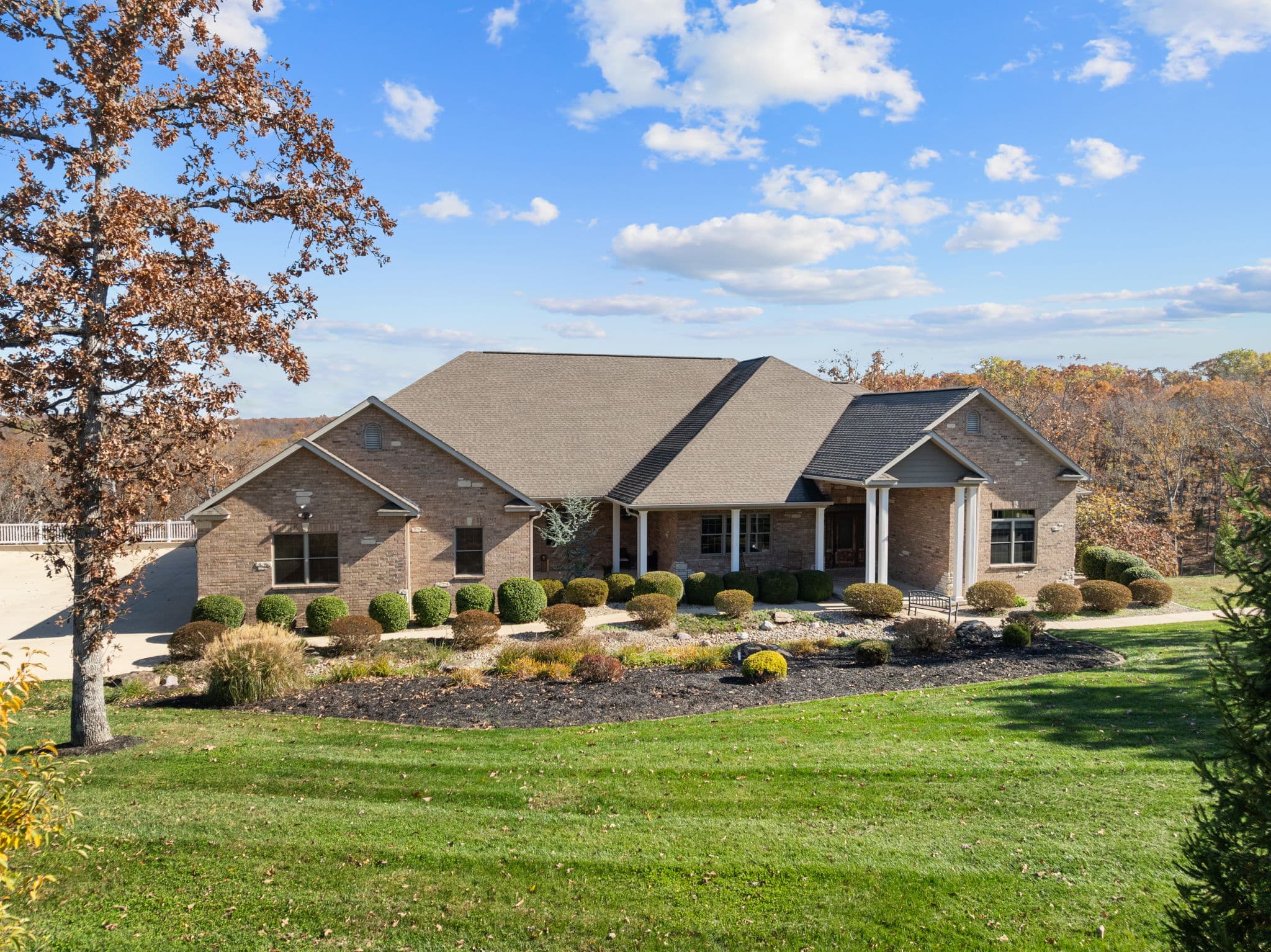 141 W Hickory Ridge Road | Under Contract