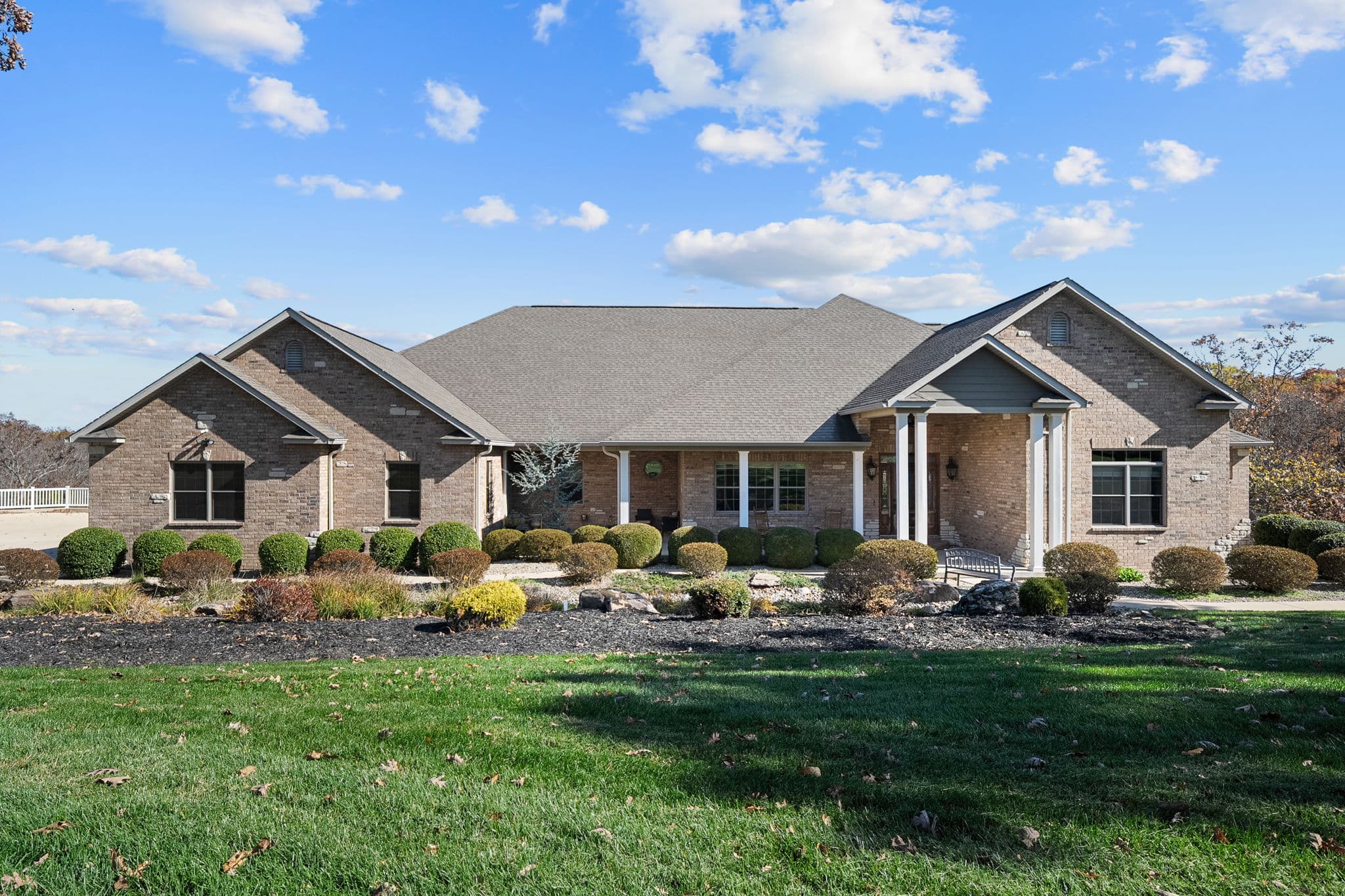 141 W Hickory Ridge Road | Under Contract