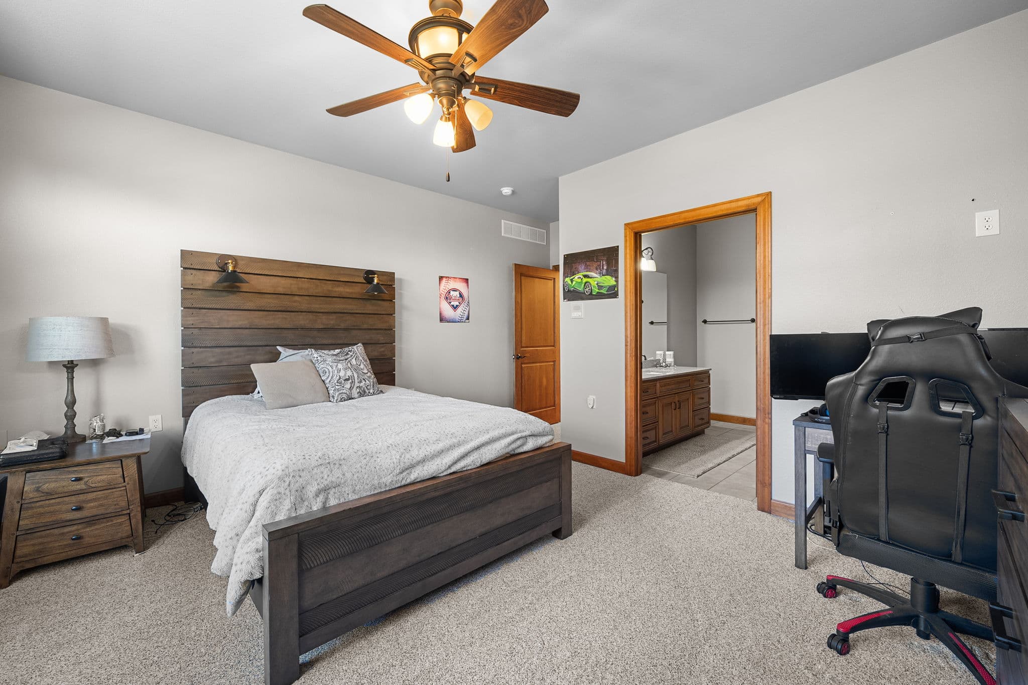 141 W Hickory Ridge Road | Under Contract
