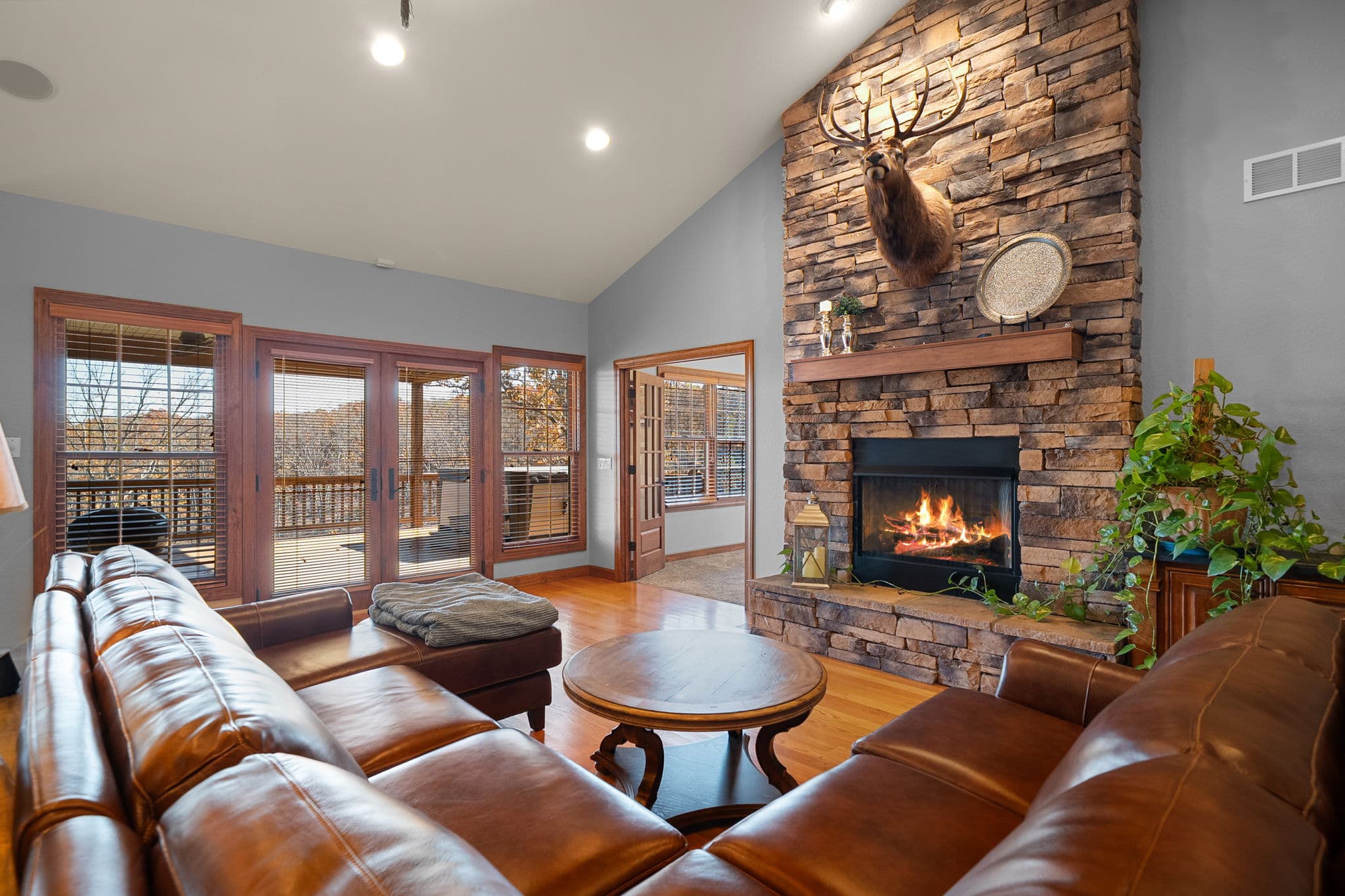 141 W Hickory Ridge Road | Under Contract