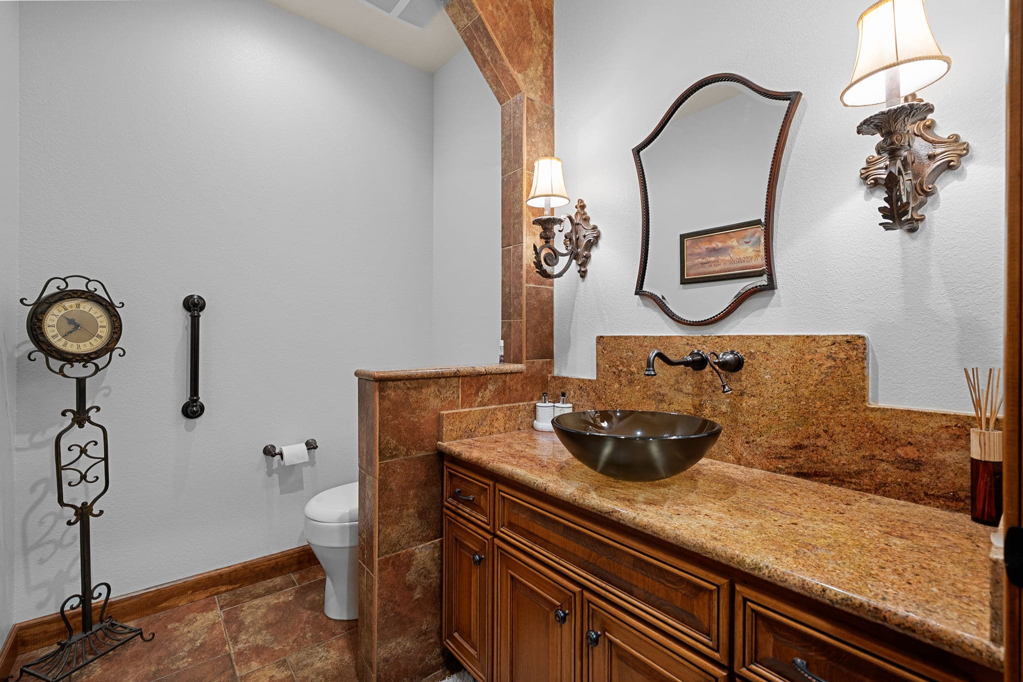 141 W Hickory Ridge Road | Under Contract