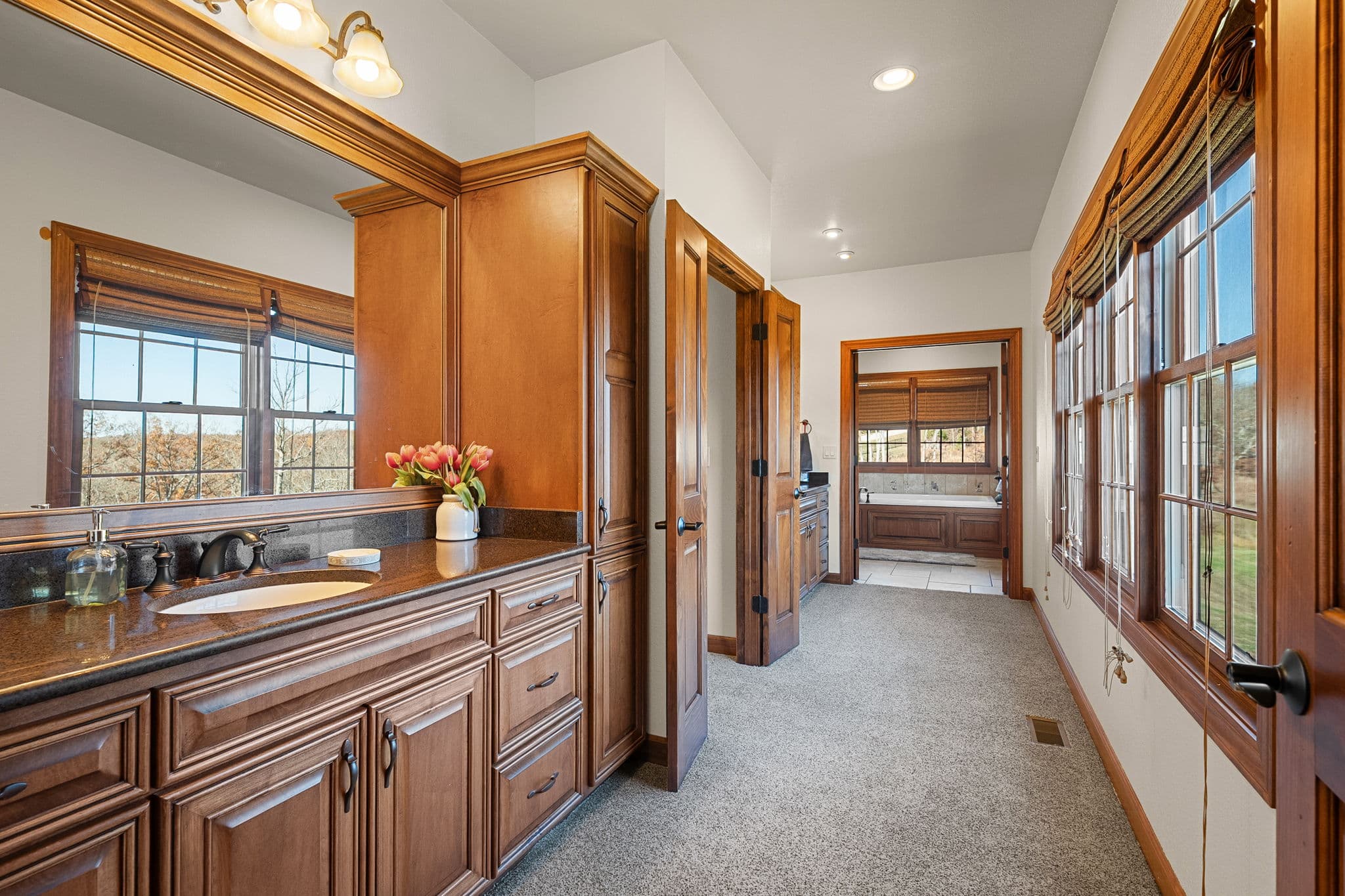 141 W Hickory Ridge Road | Under Contract