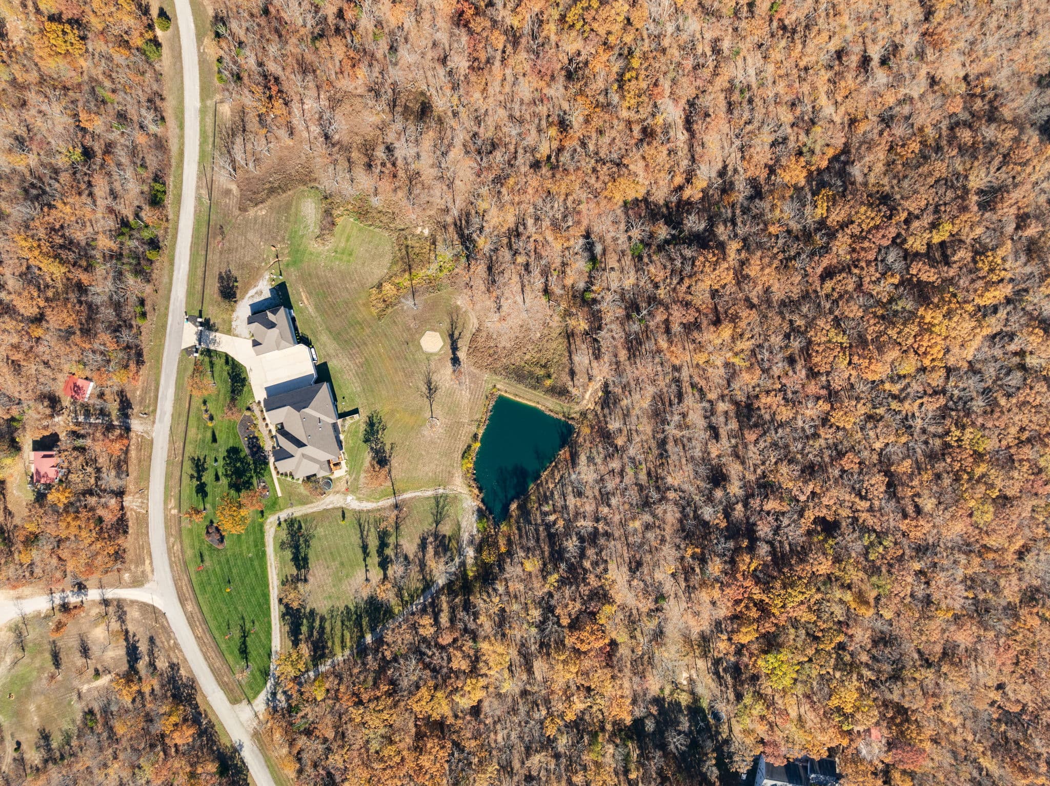 141 W Hickory Ridge Road | Under Contract