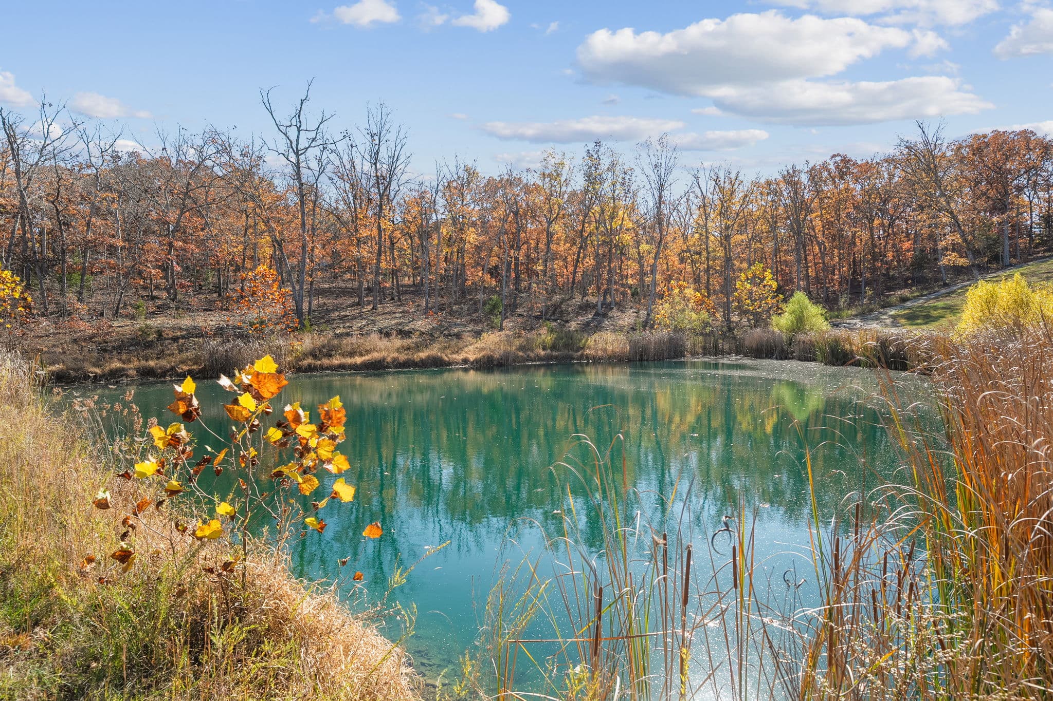 141 W Hickory Ridge Road | Under Contract