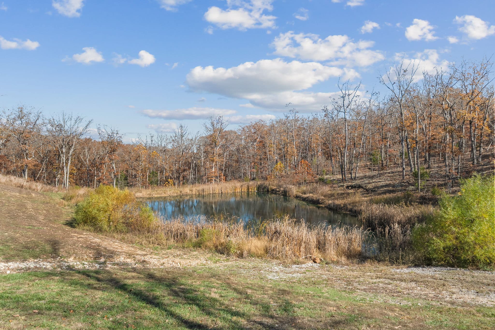 141 W Hickory Ridge Road | Under Contract