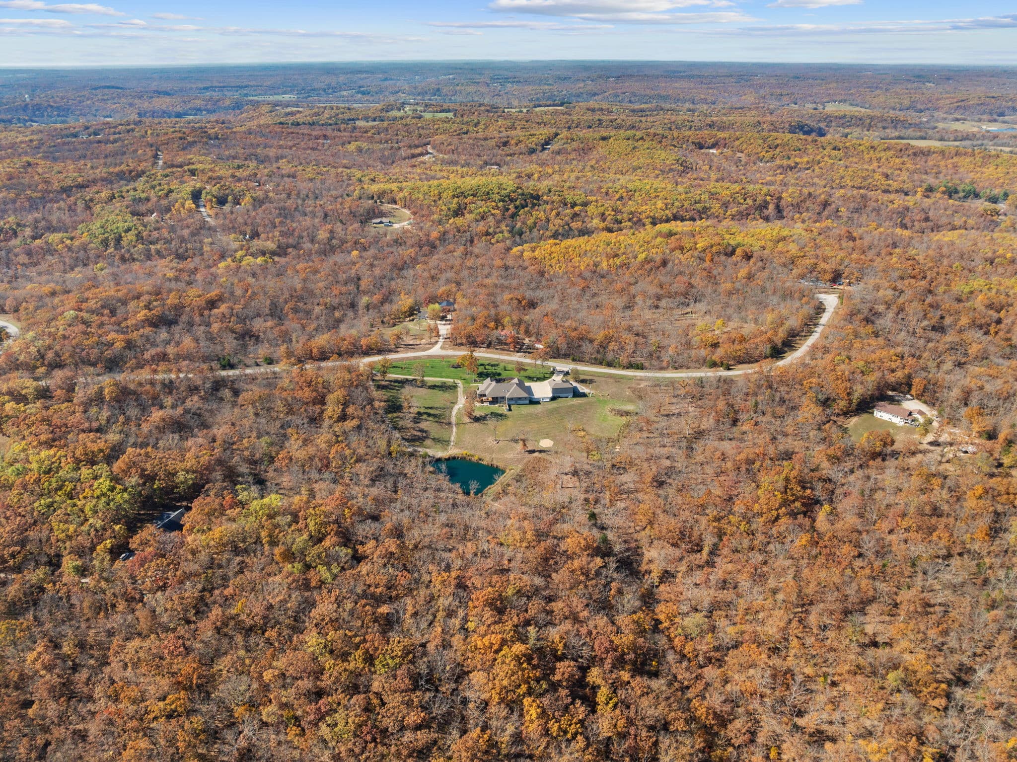 141 W Hickory Ridge Road | Under Contract