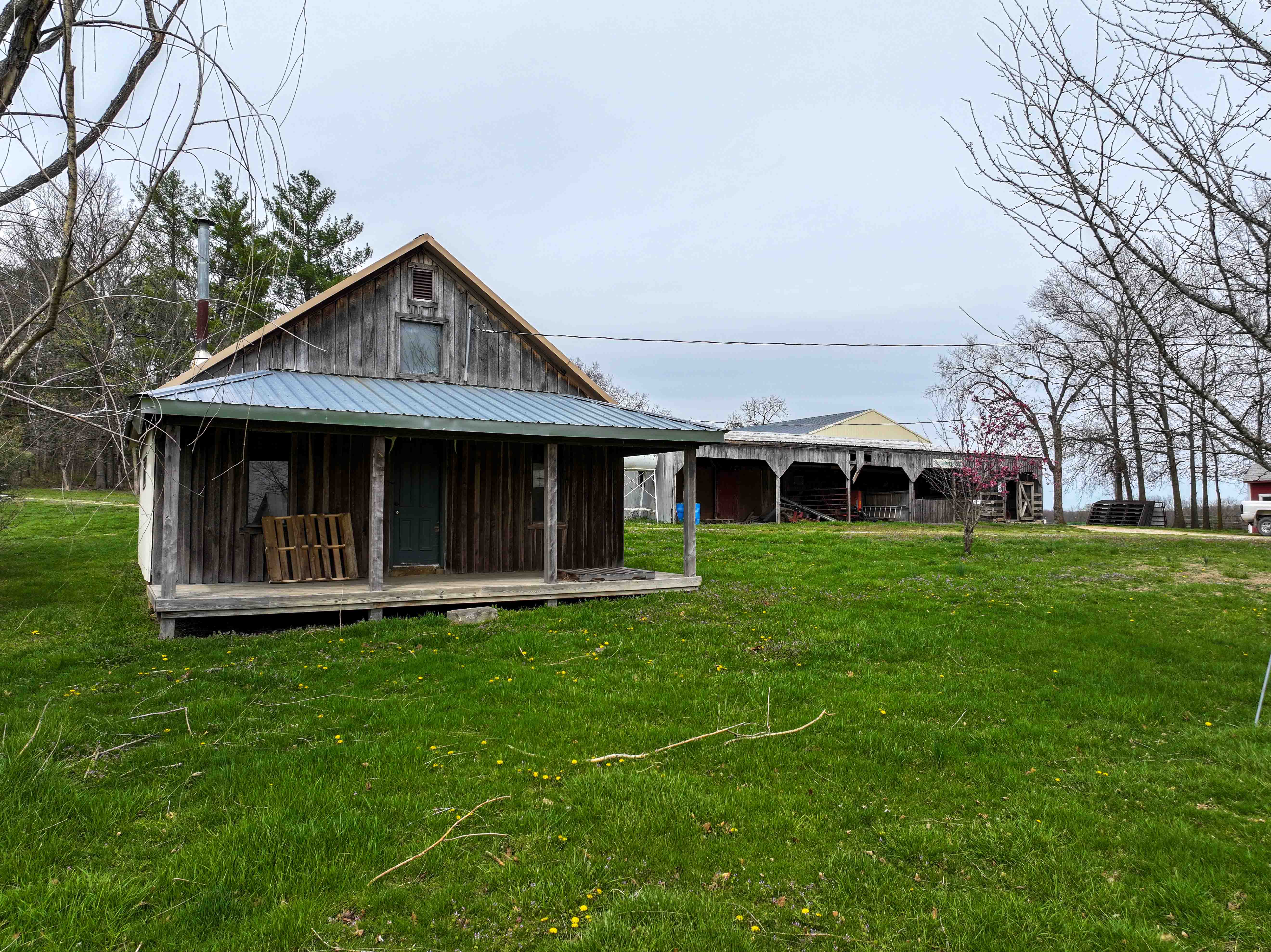 1987 Foster Road
