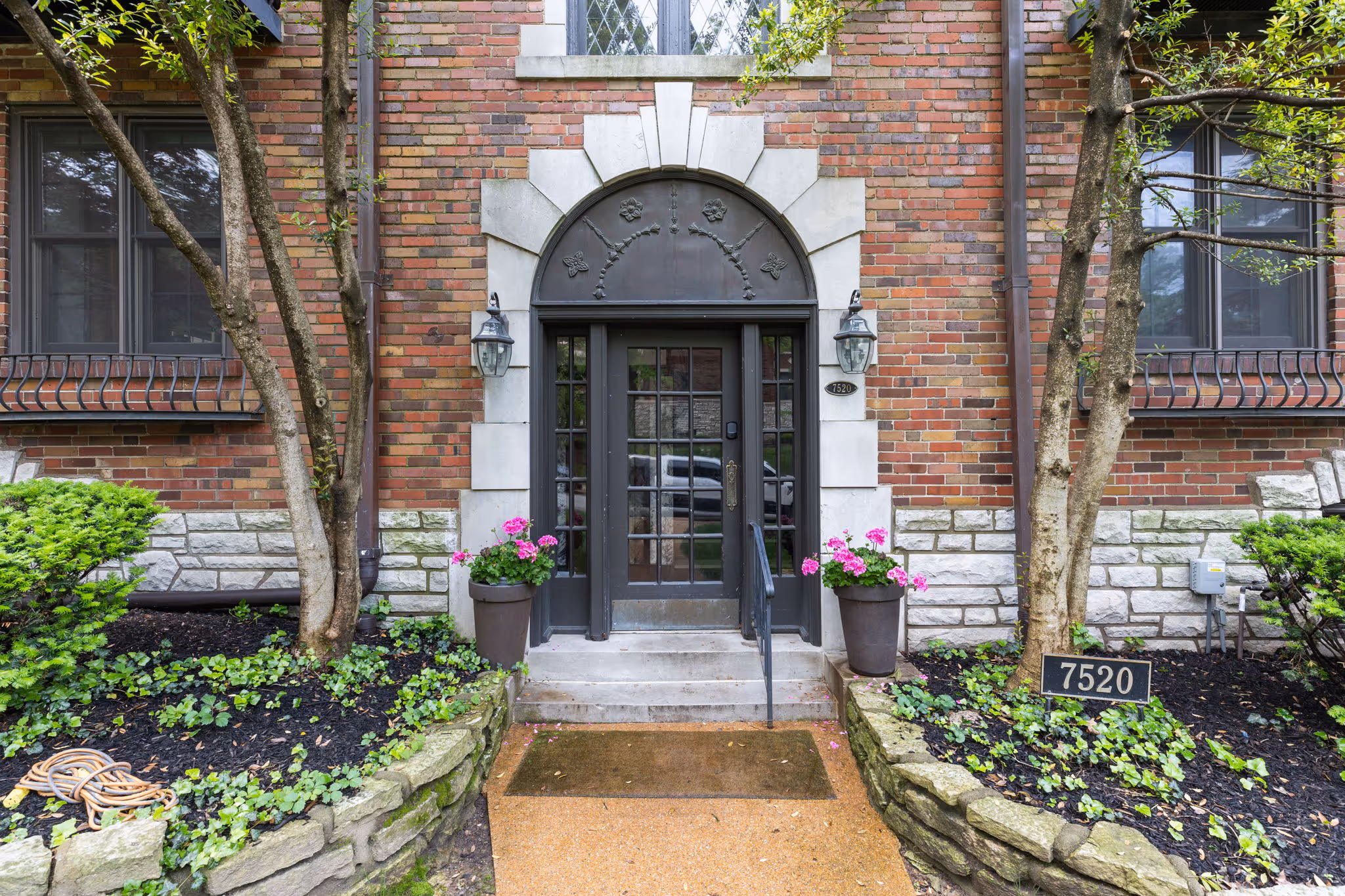 7520 Buckingham 1W | Under Contract