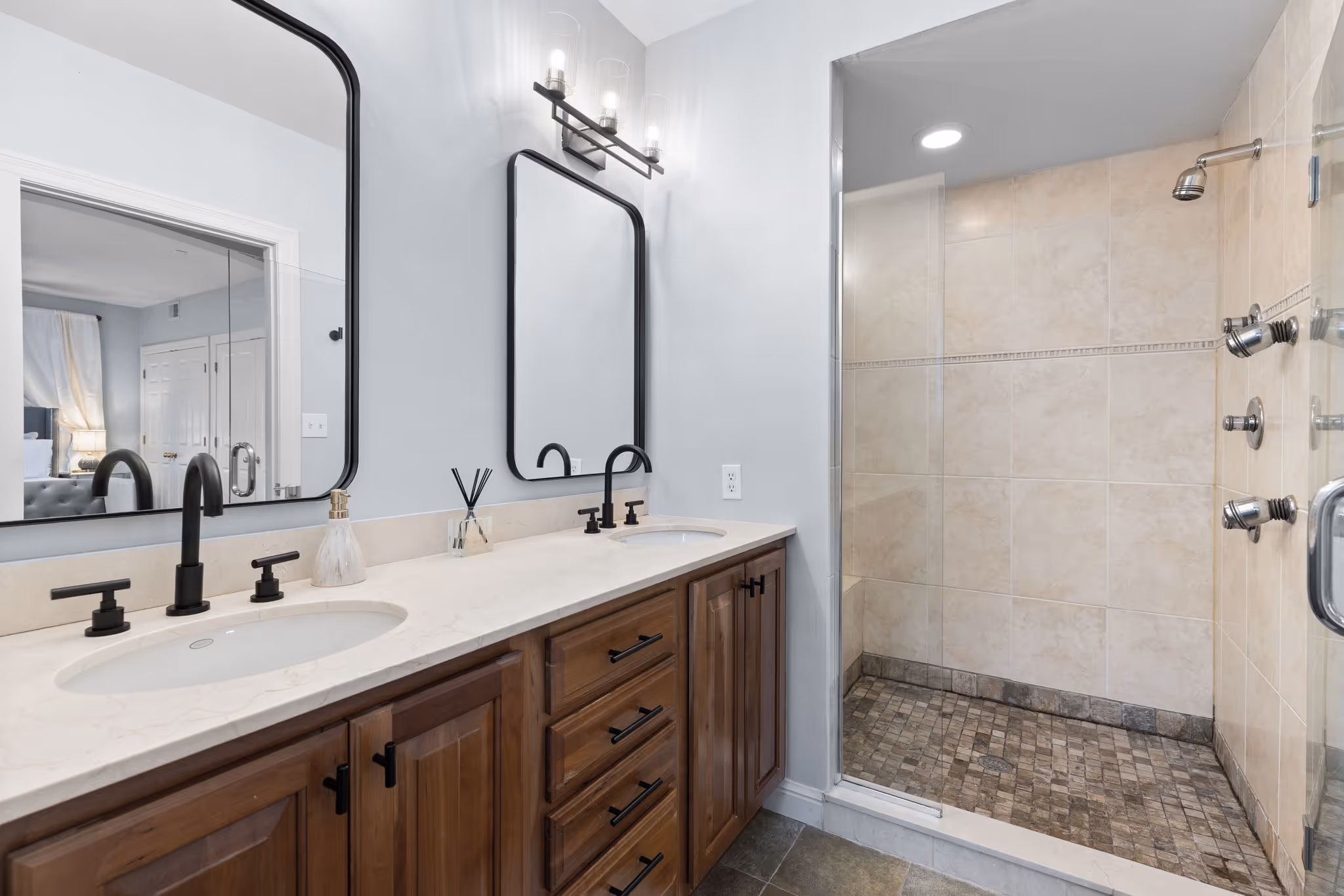 7520 Buckingham 1W | Under Contract