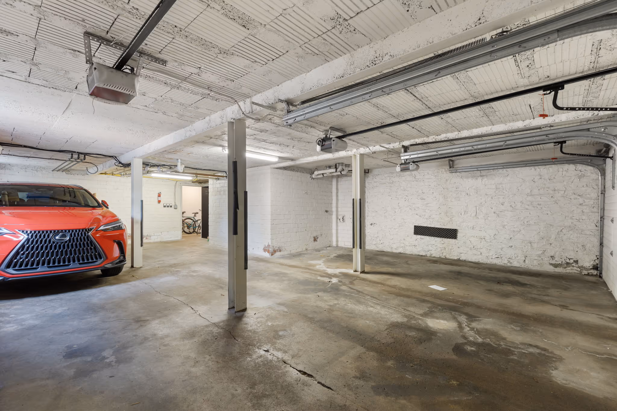 7520 Buckingham 1W | Under Contract