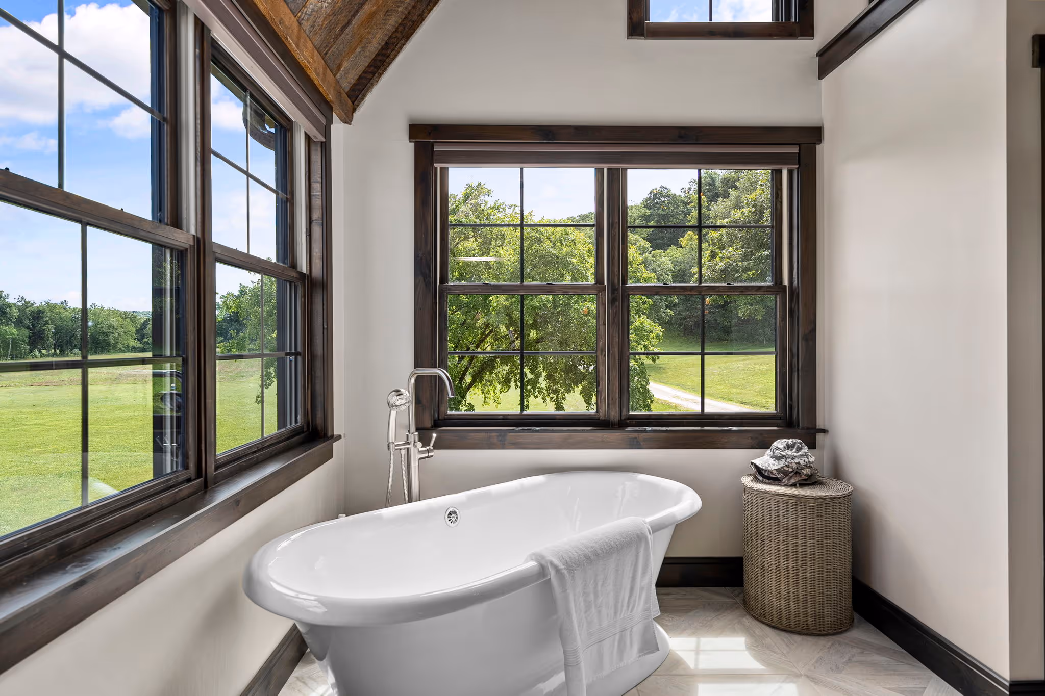 Indian Ridge Creek Ranch