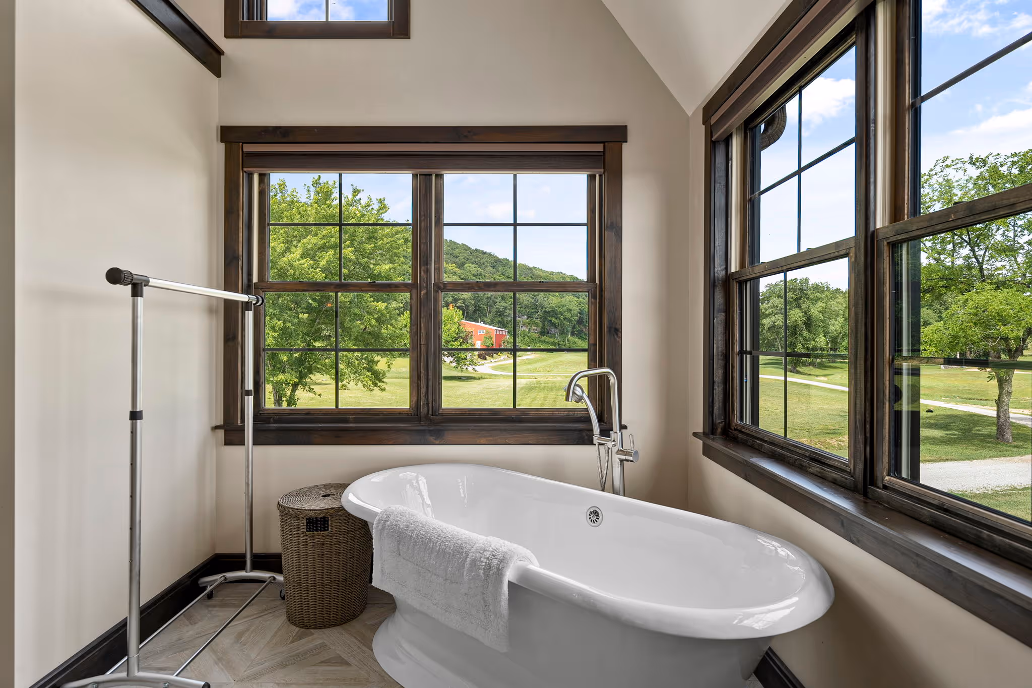 Indian Ridge Creek Ranch