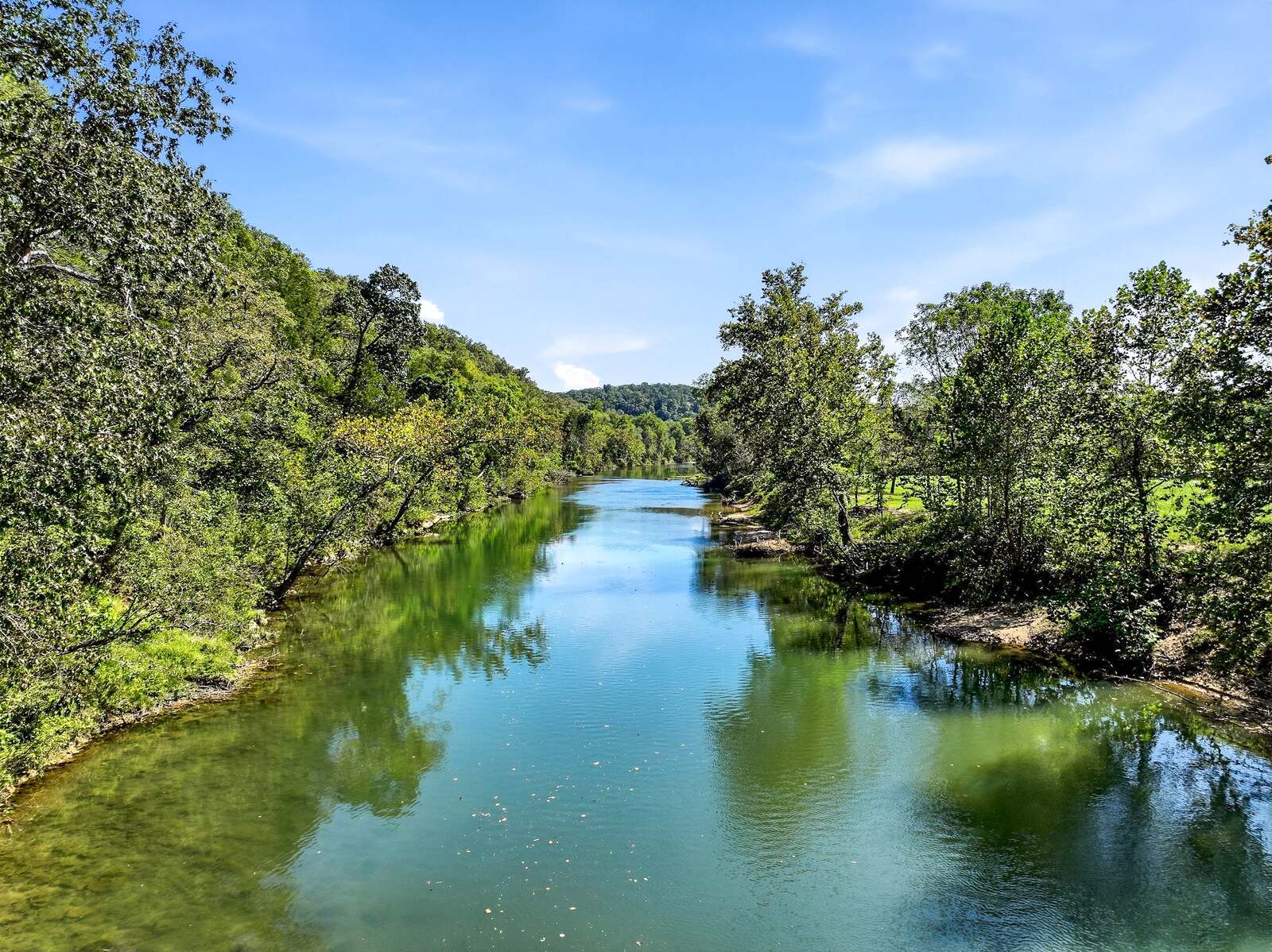 Meramec River with bluffs and clear water